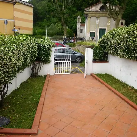 بيت للعطل La Casina Marola *